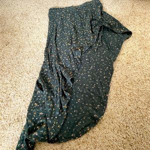 LF Symmetrical Floral Skirt